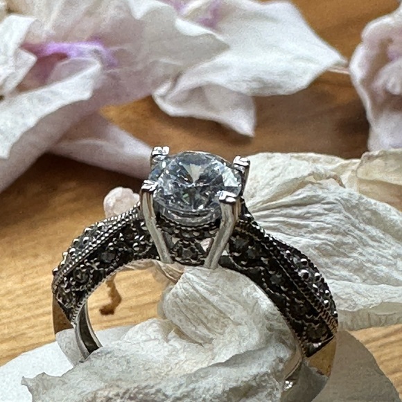 Sterling silver ring - Picture 9 of 11